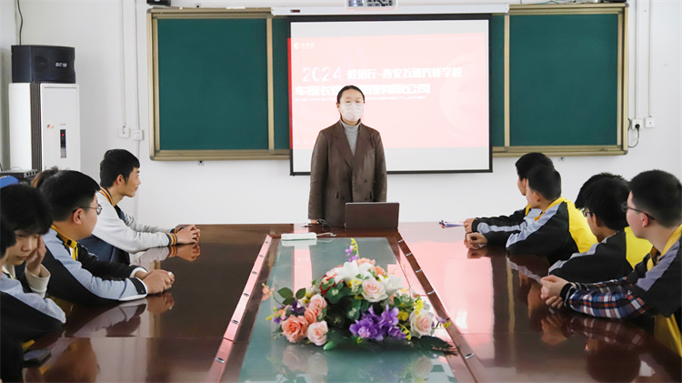 西安萬通汽車學(xué)校攜手車探長 ——為畢業(yè)生搭建夢想舞臺，提供堅實就業(yè)保障