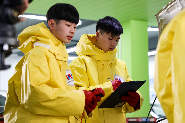 4月新能源汽車市場占有率達到29.5%，學新能源技術(shù)抓住發(fā)展機遇